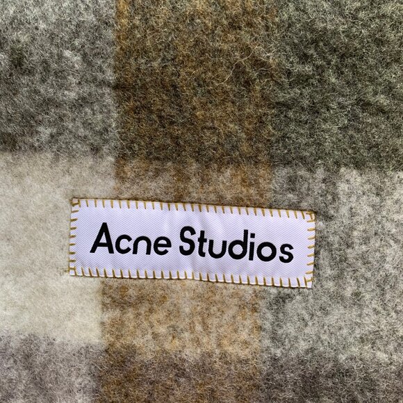 Acne Studios Check Wool Scarf - Picture 4 of 7